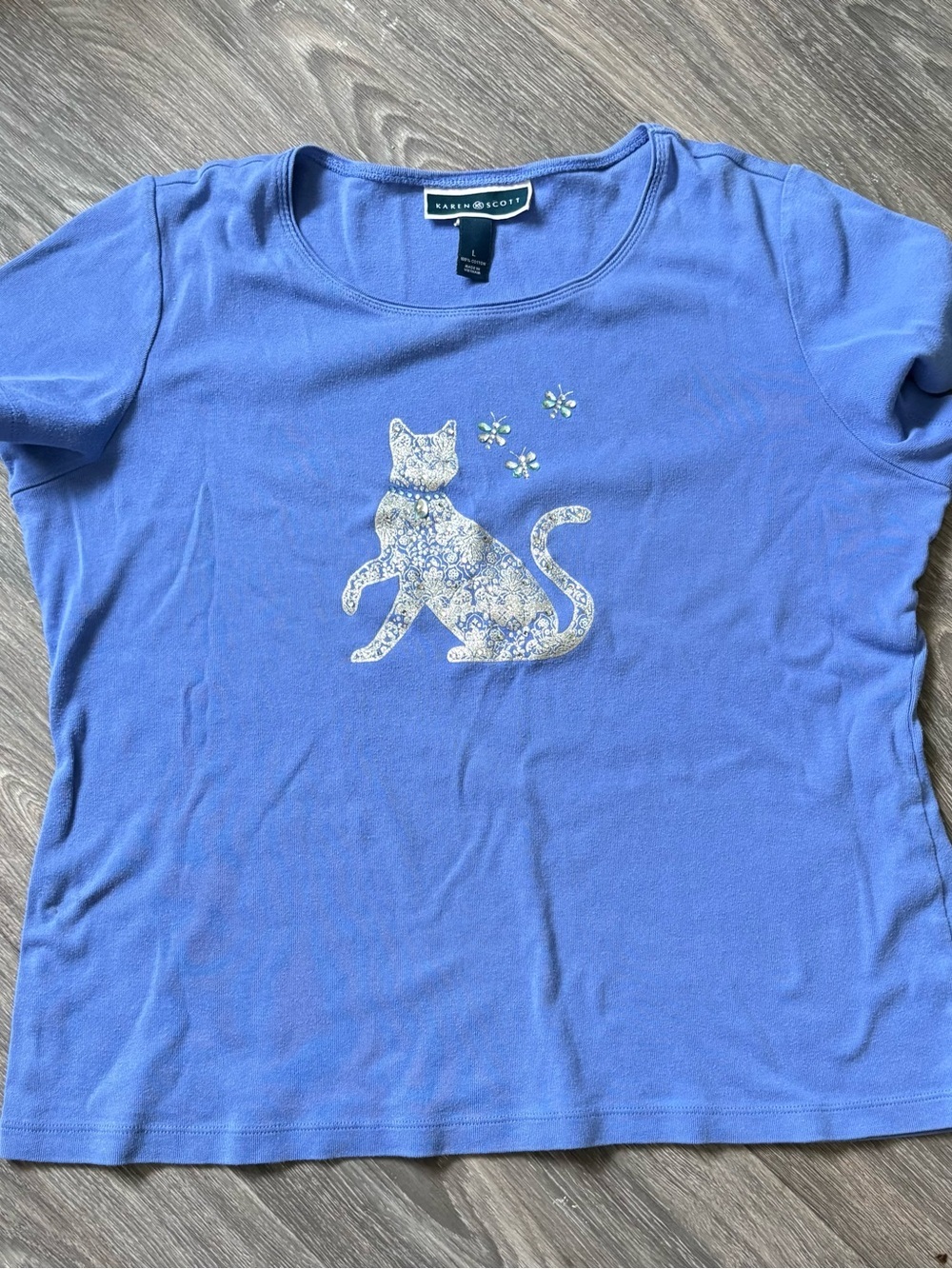 VTG Karen Scott cat tee- floral and gem embellishment